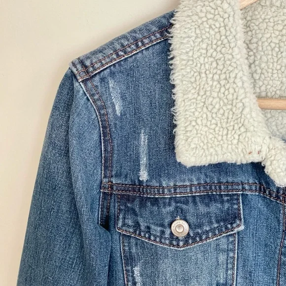 NEW Kensie Jeans Fur Lined Distressed Button Trucker Jacket Women’s Large - Picture 4 of 11